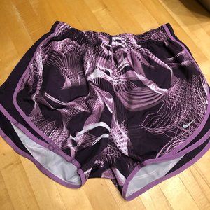Nike Tempo Shorts size Large